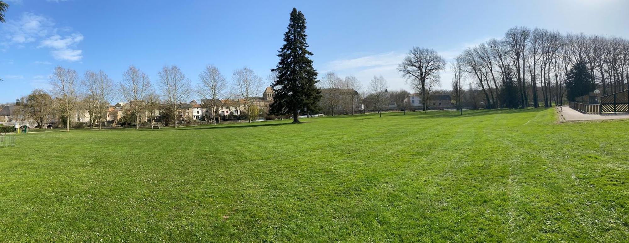 Logis Hotel Le Saint Georges Vivonne Bagian luar foto