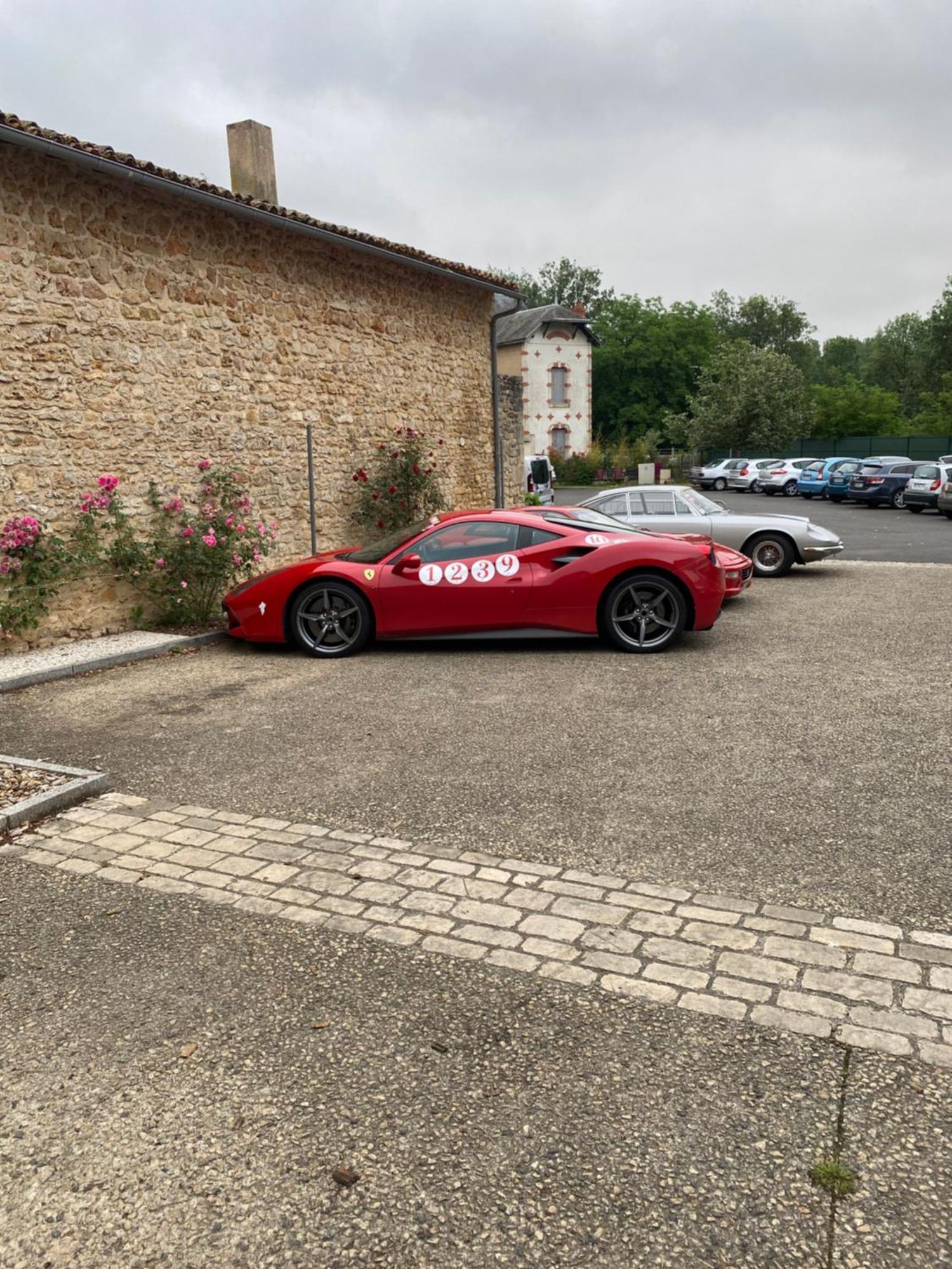 Logis Hotel Le Saint Georges Vivonne Bagian luar foto
