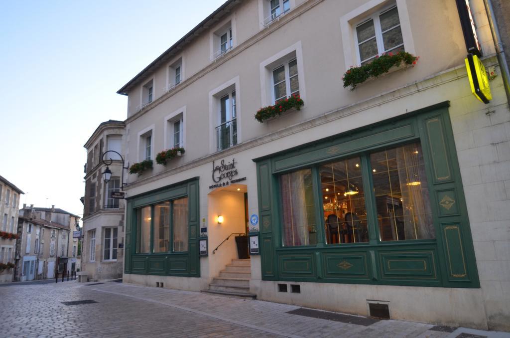 Logis Hotel Le Saint Georges Vivonne Bagian luar foto